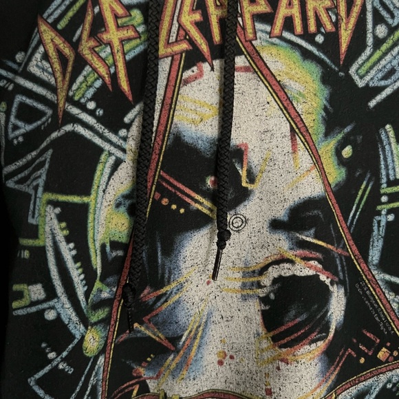 Def Leppard Black Hoodie Sweatshirt - Picture 3 of 3